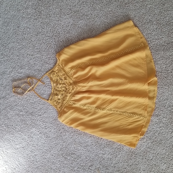 Golden yellow crochet halter top - Picture 1 of 9